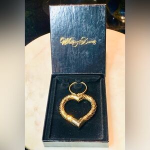 WHITING & DAVIS HEART KEYCHAIN GOLD VINTAGE MESH NIB 1980s